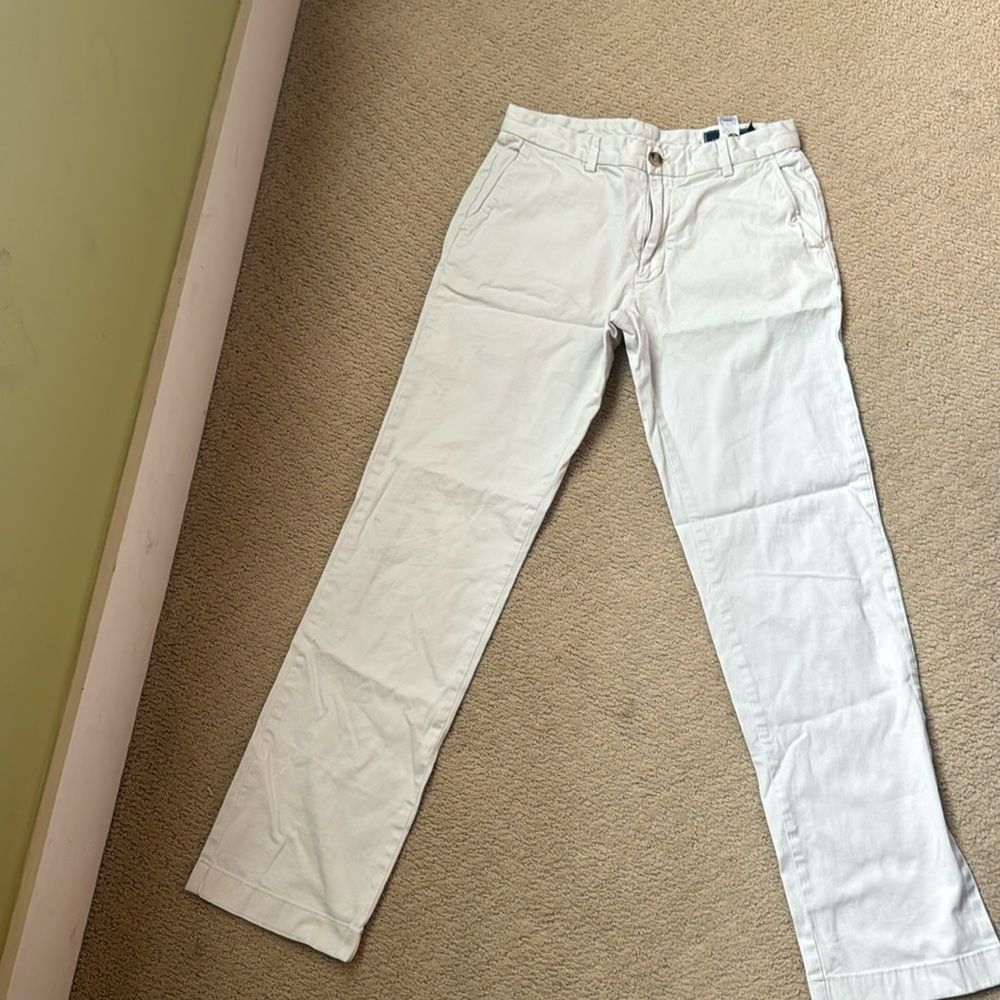 Traditional vineyard vines khaki pants
